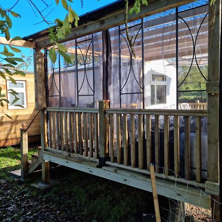 Riverside Cabin In Shropshire Oswestry Exterior foto