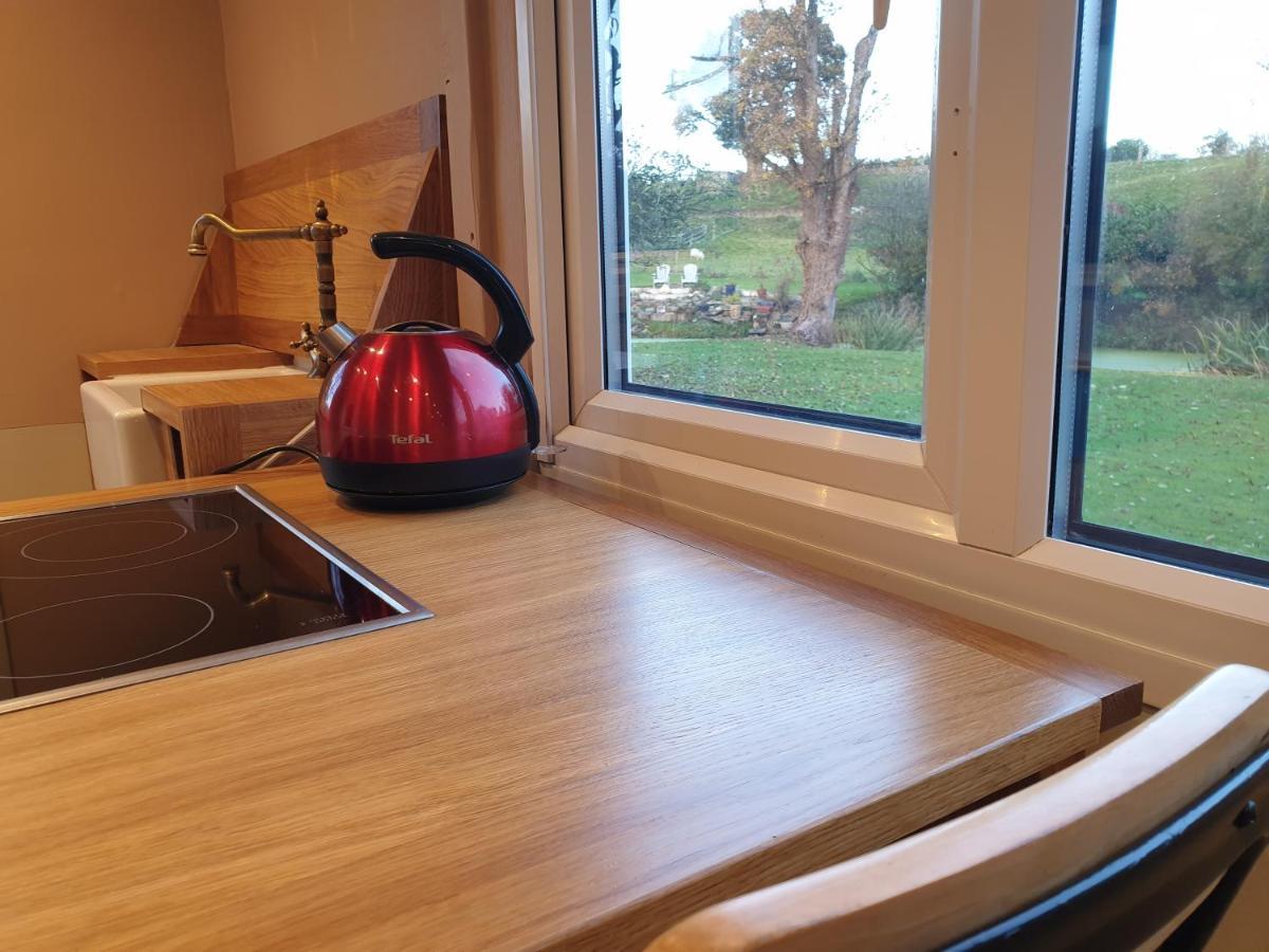 Riverside Cabin In Shropshire Oswestry Exterior foto